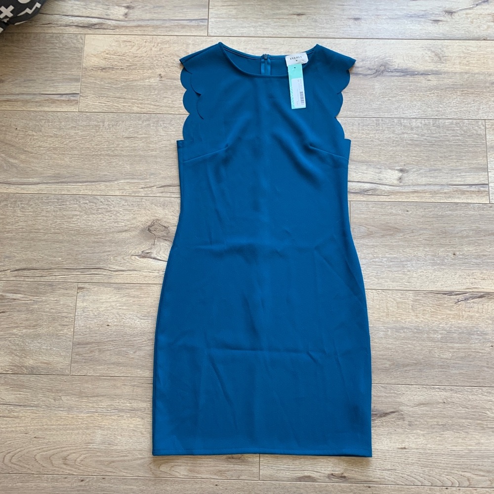 NWT Everly Fran Scallop Edge Dress Teal - XS